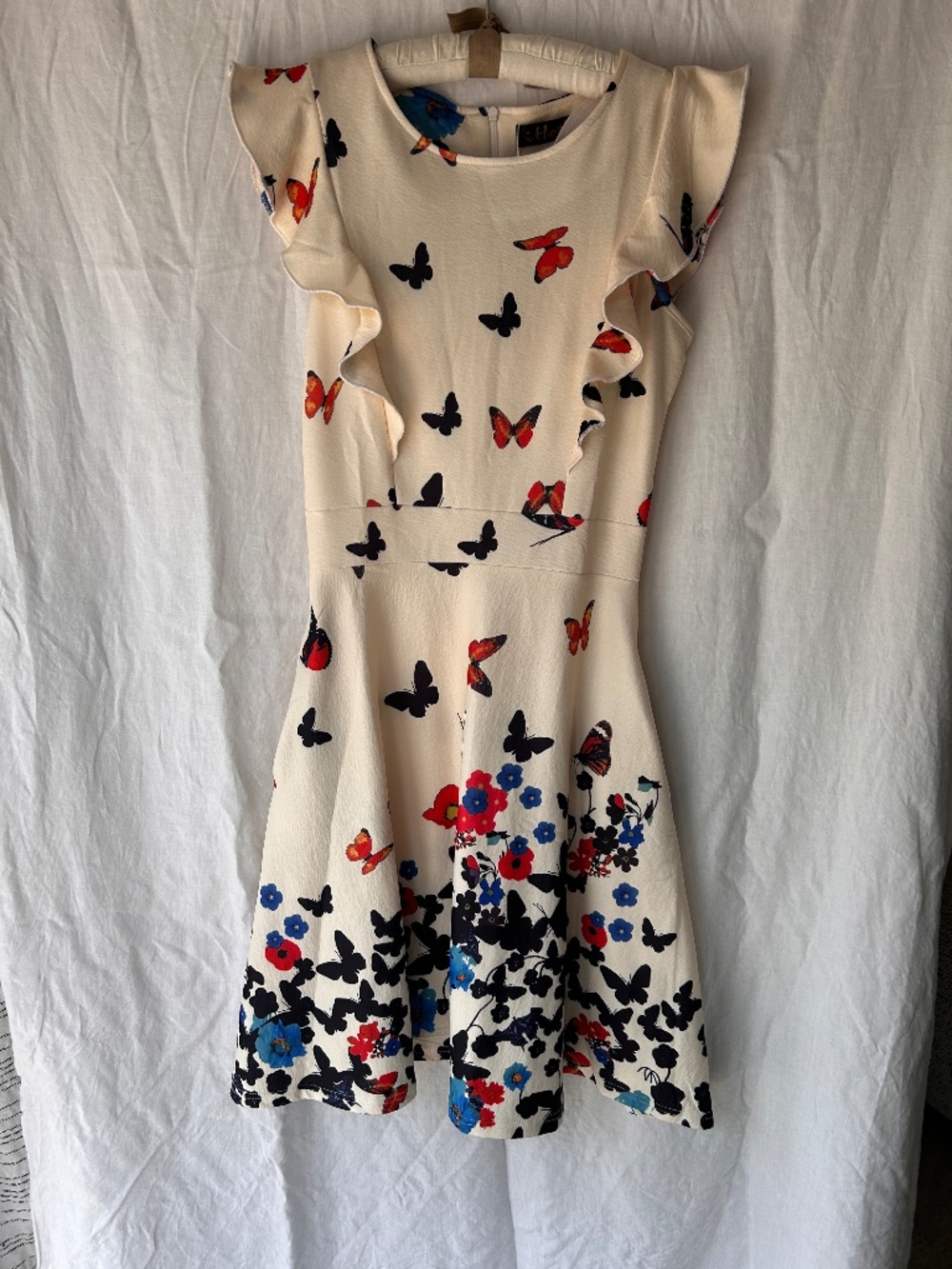 iHot Cap Sleeve Mini Dress with Butterfly pattern - Size Small - Cream